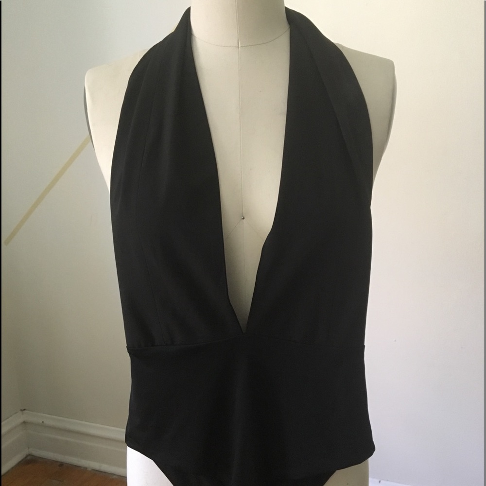 BLACK OPEN BACKED BODYSUIT